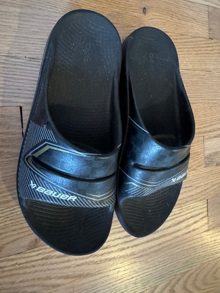 Bauer Oofos Recovery slides. Men’s 9 W 11