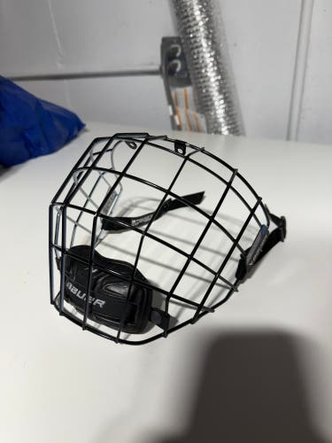 Bauer Profile II Cage (Used-Like New) Medium