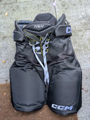 Like New CCM Tacks AS-V Hockey Pants - Senior Medium