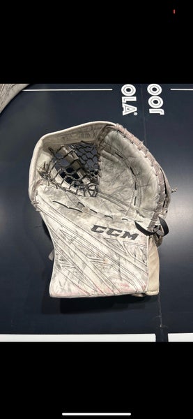 Senior CCM Eflex 4 glove
