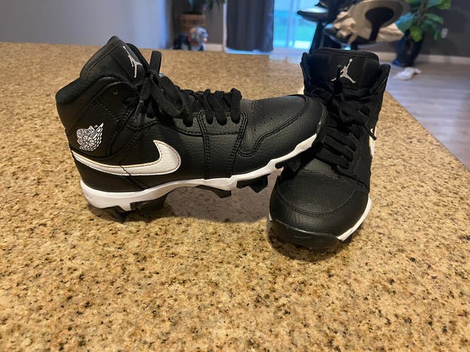 Air Jordan youth, baseball cleats