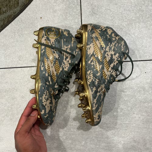 Gold Men's Adult Size M 11.5 (W 12.5) Warrior Molded Cleats Cleats (Used)