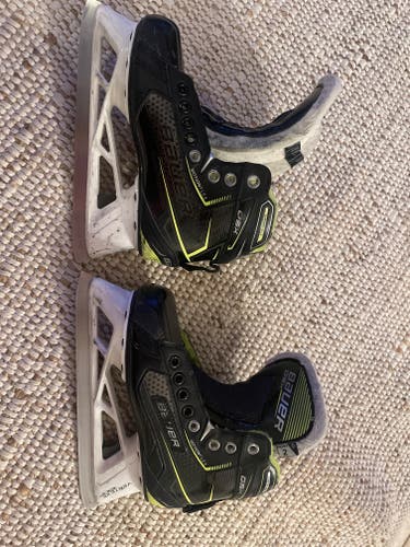 2024 Bauer GSX Hockey Goalie Skates D Width Size 2