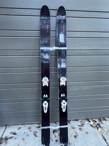 DPS Pure carbon Lotus 120 190cm length With Marker Bindings