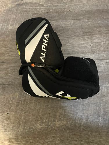 Medium Senior Warrior Alpha LX 20 Elbow Pads (Used)
