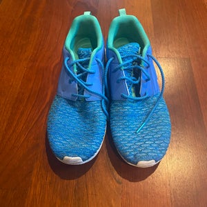 Blue Nike Roshe Flyknit Premium Shoes Adults Size M 10.0
