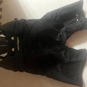 Medium Intermediate Bauer Vapor Hyperlite Hockey Pants  (Used)