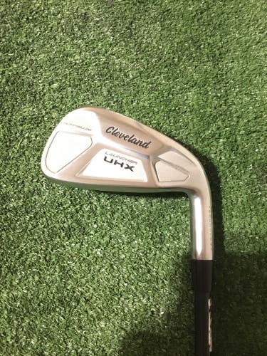 Cleveland Launcher UHX 30* 7 Iron Regular Miyazaki 6R Graphite Shaft (37.25)