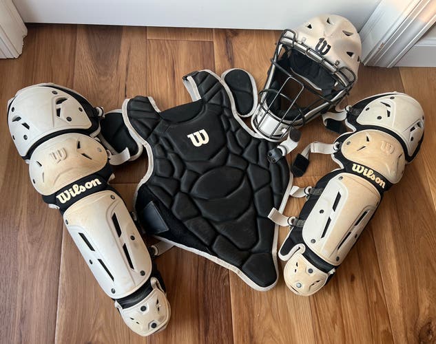 Wilson EZ Gear Kit Catcher's Set (Used)
