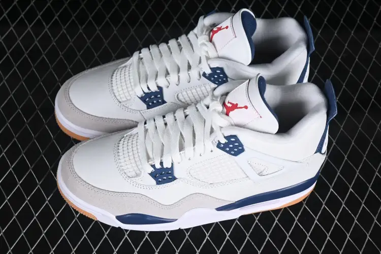 Nike SB x Air Jordan 4 "Navy" DR5415-100 - Brand New - Men's Size [4-12]