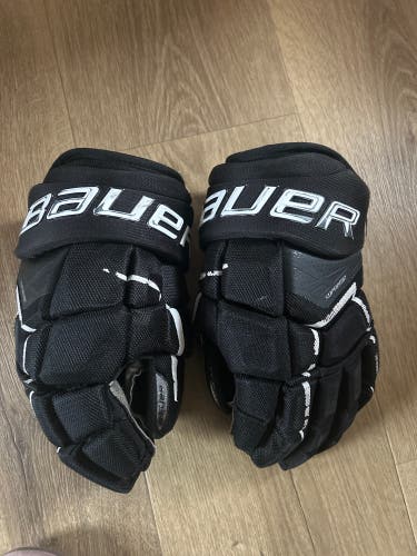 Bauer Hockey gloves