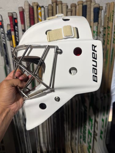 Senior 2024 Bauer 960 Goalie Mask (Used)