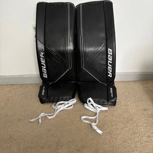 Medium 31+1 Bauer Supreme M5 Pro Goalie Leg Pads (Used)