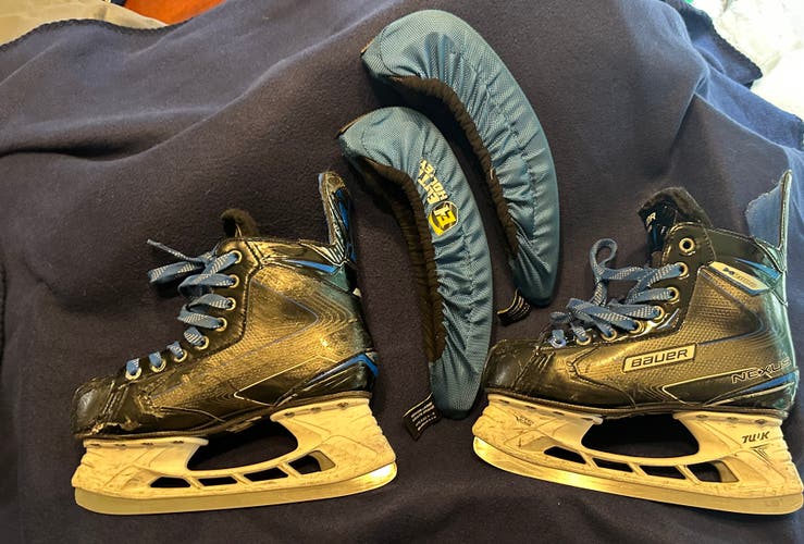 Bauer Nexus N2900 Hockey Skates Extra Wide Width Size 6 (Used)