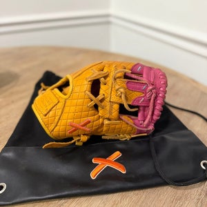 Absolutely Ridiculous Youth Strawberry Ice Cream Glove 11.5 RHT