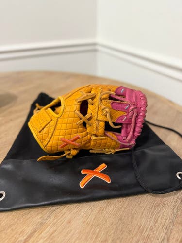 Absolutely Ridiculous Youth Strawberry Ice Cream Glove 11.5 RHT