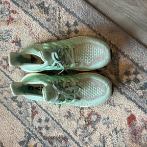 Green Unisex Adult Size M 11.0 (W 12.0) Adidas Ultraboost (New)
