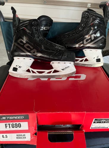 2024 CCM JetSpeed FT690 Hockey Skates Regular Width Pro Stock 6.5 (Used)