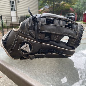 Akadema Torino Series 12” H-web