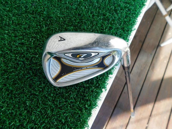 TaylorMade BURNER R7 Approach Wedge w/ REAX 65g Stiff Flex Shaft - New Grip