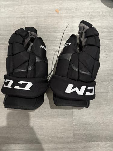 CCM HG12 Gloves 14" Pro Stock (Used)