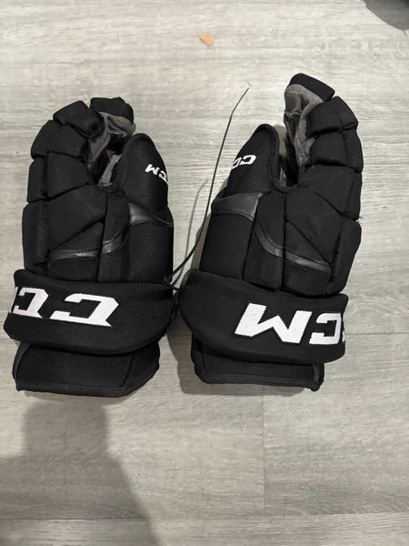 CCM HG12 Gloves 14" Pro Stock (Used)