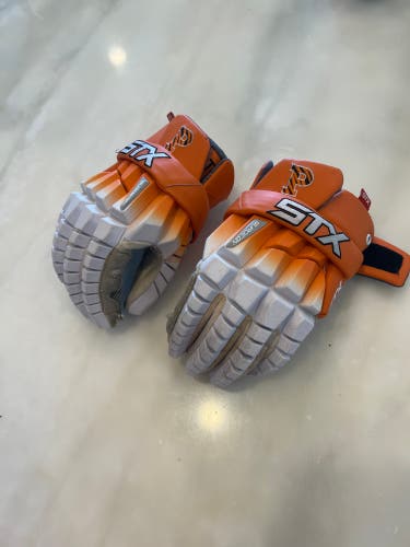 STX Surgeon RZR2 Lacrosse Gloves Large (Used)