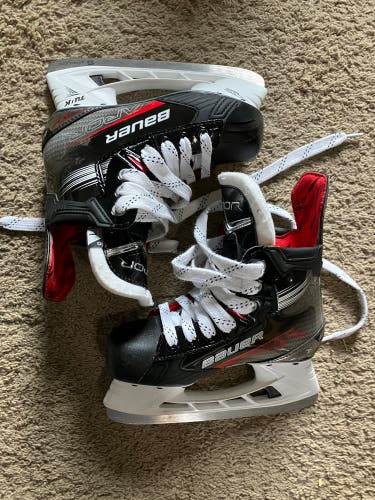 Bauer Vapor X Select Hockey Skates Regular Width  Size 1 (Used)