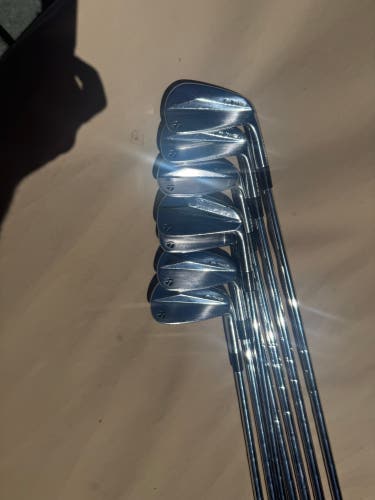 2023 TaylorMade P7MB Right Handed Iron Set Extra Stiff Flex  Steel Shaft (New)