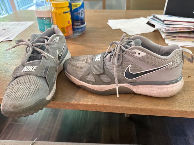 Nike zoom baseball turf shoes