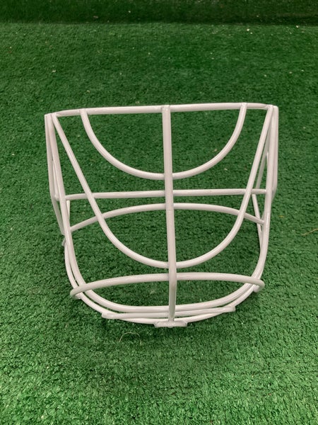 HM30 Goalie White Cat Eye Cage (Used)