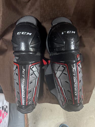 Senior CCM JetSpeed FT370 14" Shin Pads (Used)
