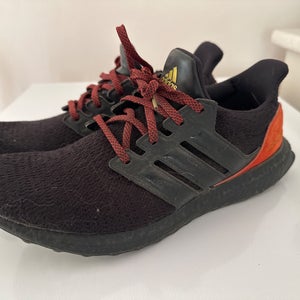 Black Men's Adult Size M 10.5 (W 11.5) Adidas Ultraboost Shoes (Used)