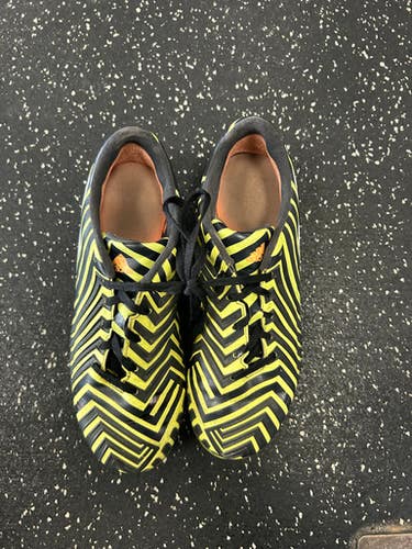 Used Adidas Soccer Cleats Black And Optic Yellow Junior 04.5 11849-S000030124
