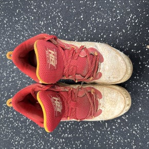 Used Under Armour OUT OF HERE BH BB/SB Cleats Red And White Junior 05.5 11849-S000030130