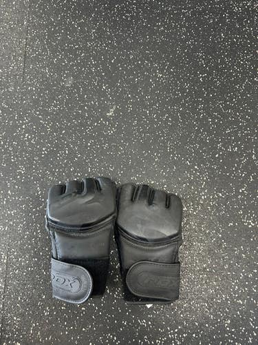 Used Martial Arts Gloves Black MD 11849-S000030115