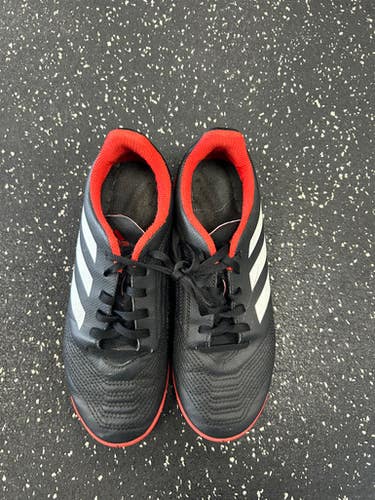 Used Adidas Soccer Indoor Shoes Black And Red Junior 04.5 11849-S000030119
