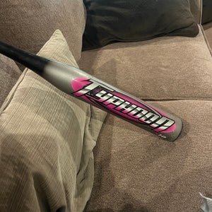 Easton Typhoon Alloy Bat (-10) 18 oz 28" (Used)