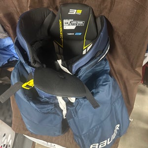 Senior Large Bauer Supreme 3S Pro Hockey Pants (Used)