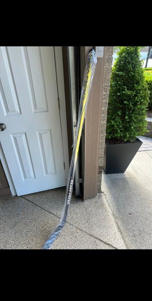 Custom Senior Bauer Vapor Hyperlite 2 Right Handed P92 (New)