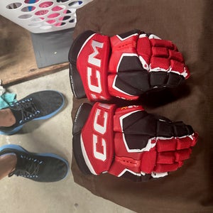 CCM Tacks AS-V Pro Gloves 13" (Used)