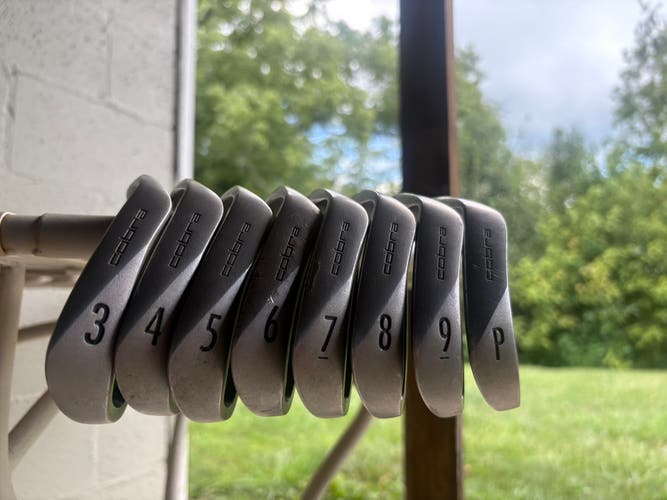 Men's King Cobra Right Handed Iron Set Regular Flex  Graphite Shaft (Used)
