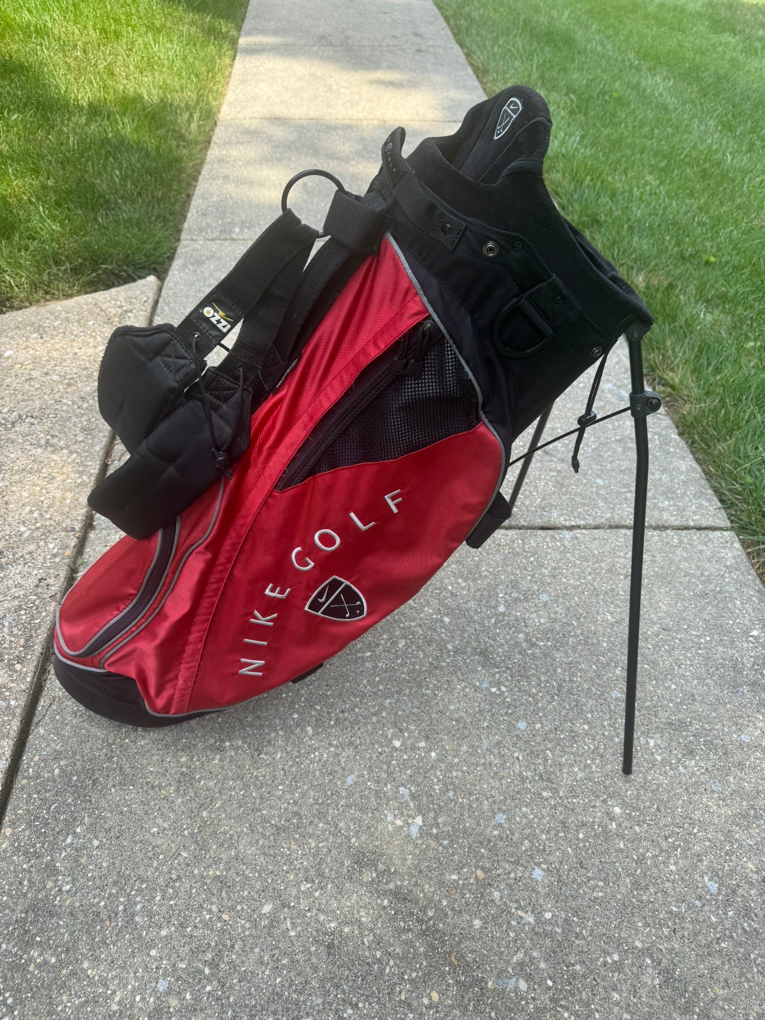 ◆ NIKE  スタンドバッグ　used ◆ Nike Stand Golf Bag Used | SidelineSwap | Buy and Sell on