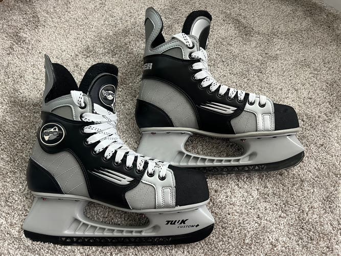 Rare Bauer Vapor 10 senior 9B size