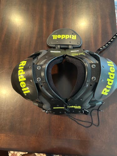 Small Youth Riddell Surge Shoulder Pads (New)