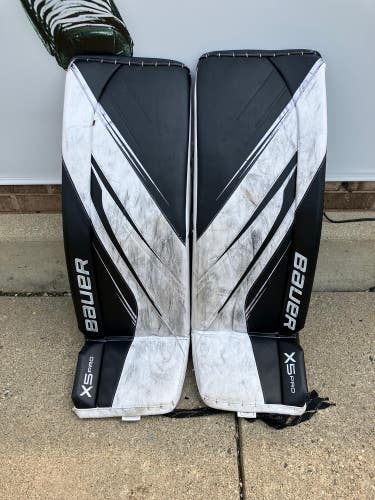 35" Senior Bauer Vapor X5 Pro Goalie Leg Pads (Used)