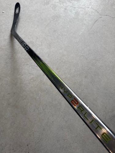 P28 70 Flex Senior Bauer Vapor Hyperlite 2 Right Hand Hockey Stick Pro Stock (Used)