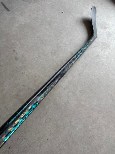 P28 77 Flex Senior Bauer Twitch Left Hand Hockey Stick Pro Stock (Used)