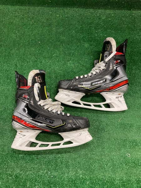Senior Bauer Vapor 2X Pro Hockey Skates Regular Width 8.5 (Used)