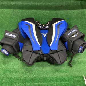 Intermediate XL Vaughn Velocity V6 1000i Pro Goalie Chest Protector (Used)